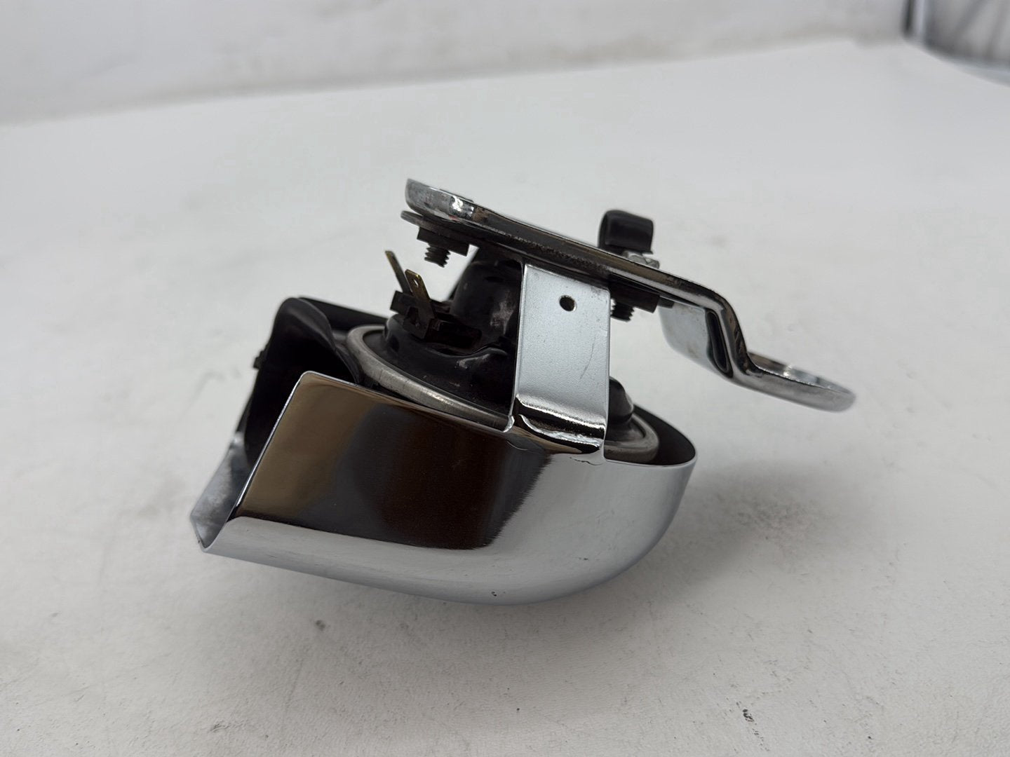 1998 Harley Road King Touring FLHRCI Classic OEM Horn Signal Klaxon Chrome Cover