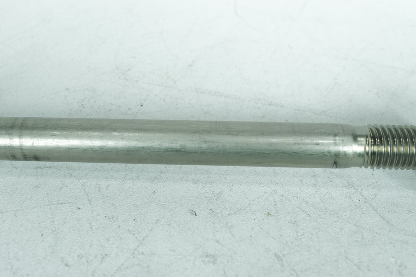 2007 - 2017 Harley-Davidson Dyna Low Rider Rear Fork Swingarm Pivot Bolt Shaft 47641-06