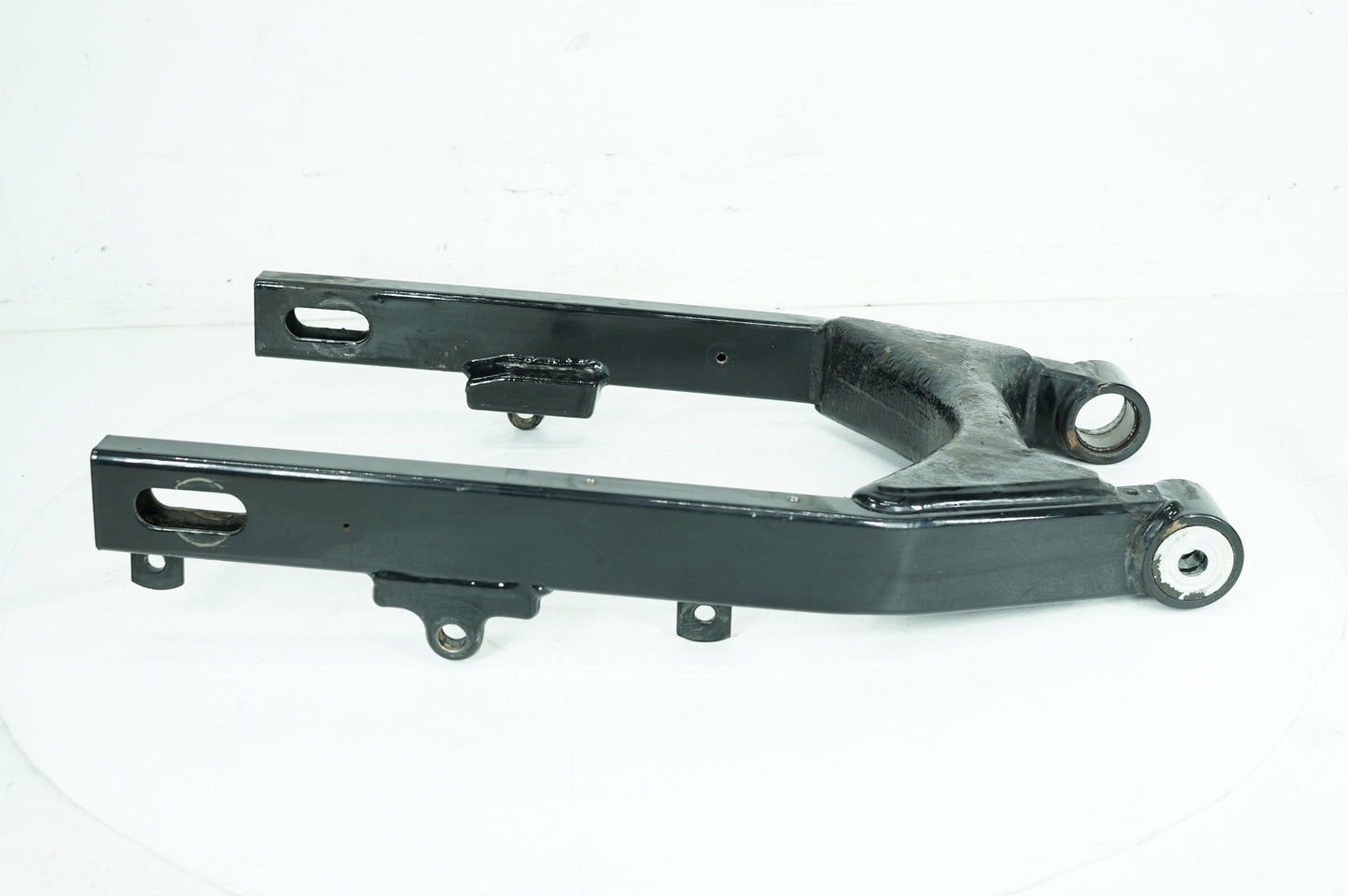 1983 - 1998 Harley-Davidson Dyna Convertible Rear Fork Swingarm Swing Arm 47820-90A