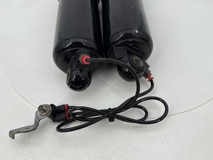 2007 - 2011 Harley-Davidson Touring Street Glide Rear Left Right Shock Absorbers 54662-09