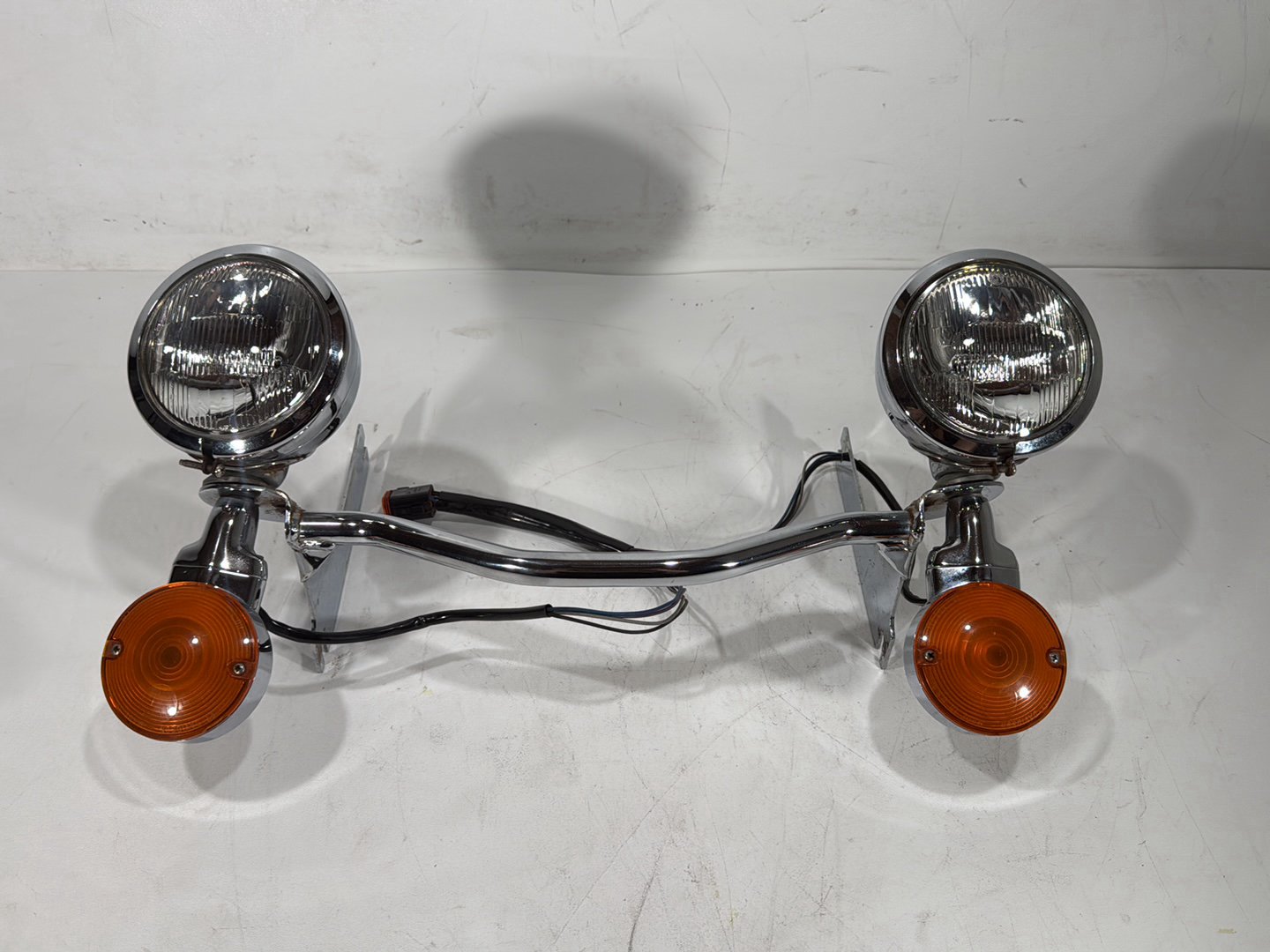 1996 Harley Electra Glide Touring FLHT OEM Front Turn Signal Indicators Aux Light Bar