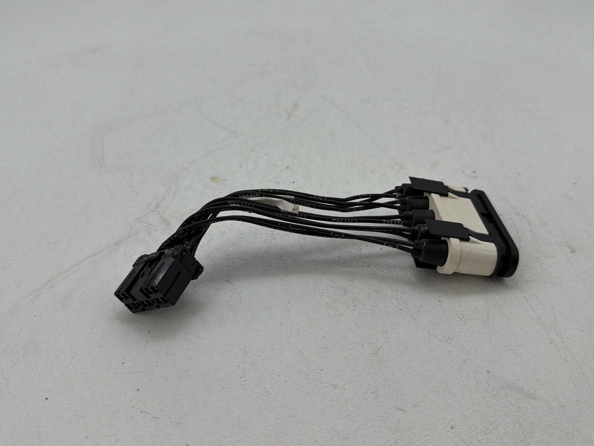 2005 Harley Electra Glide Touring Ultra OEM Dash Indicator Lamp Wire Plug 68789-96A