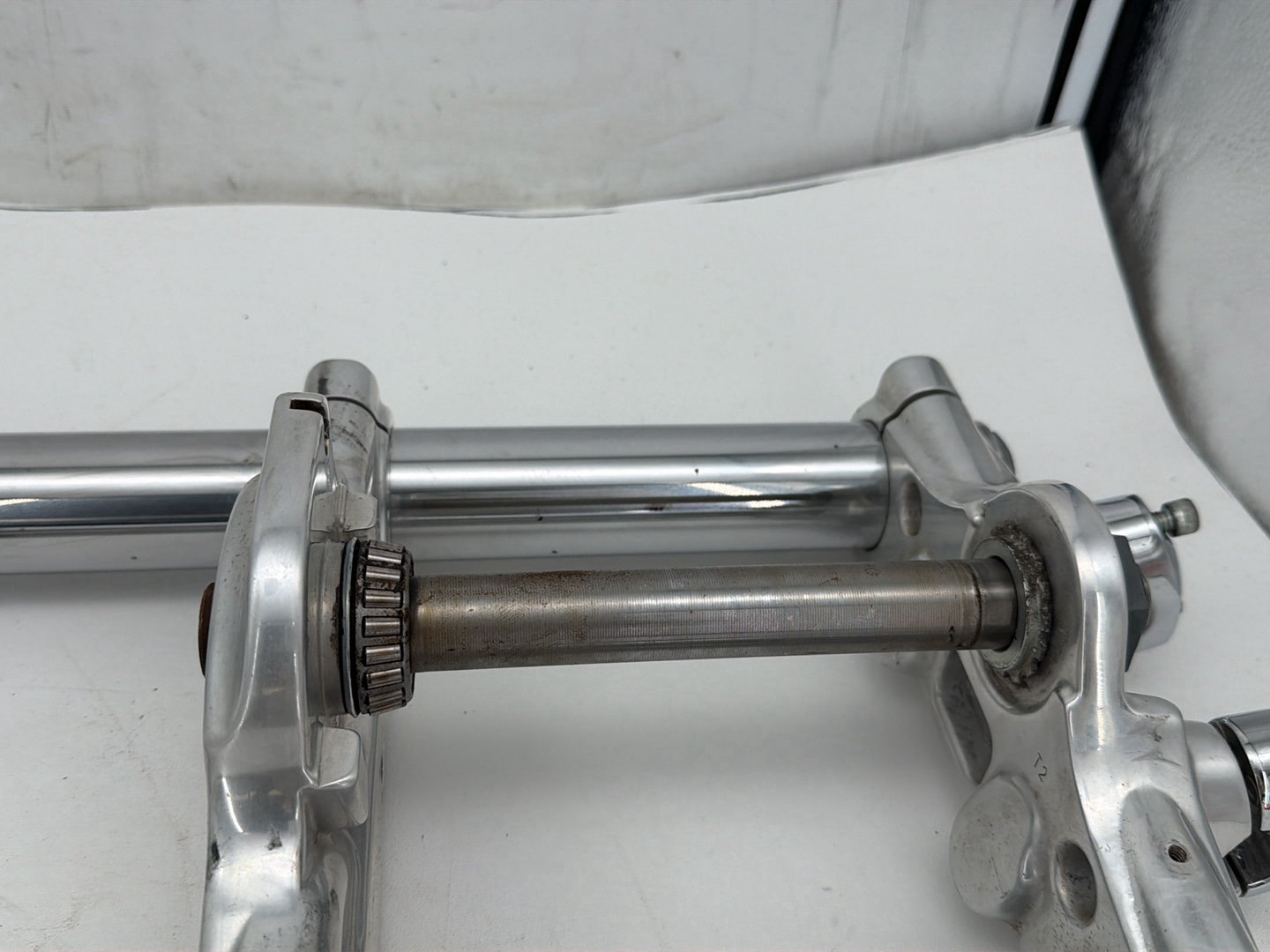 2009 Harley Dyna Street Bob FXDB OEM Front Triple Tree Set & LH RH Fork Legs Sliders