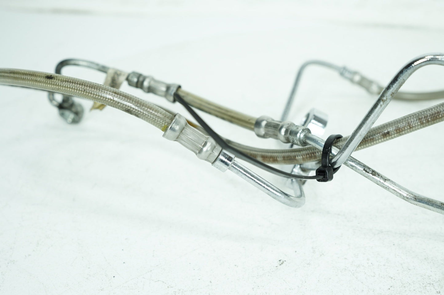 2007 - 2016 Harley-Davidson Touring CVO Electra Screamin Eagle Front Brake Hose Line Pipe ABS 42388-09