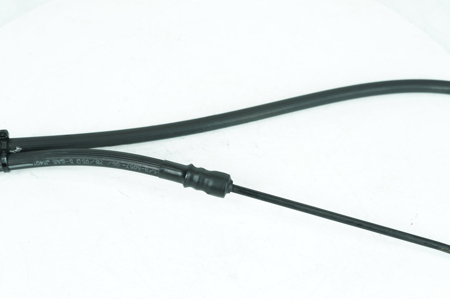 1999 - 2006 Harley-Davidson Softail Deluxe Front Brake Hose Line Pipe  	42314-05A