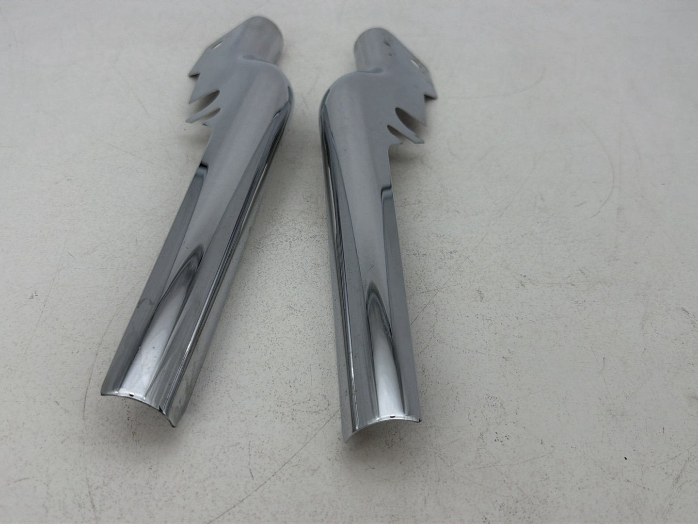 1984 - 1998 Harley-Davidson Touring Electra Glide Classic Left Right Saddlebag Fender Struts Brackets 47551-79B