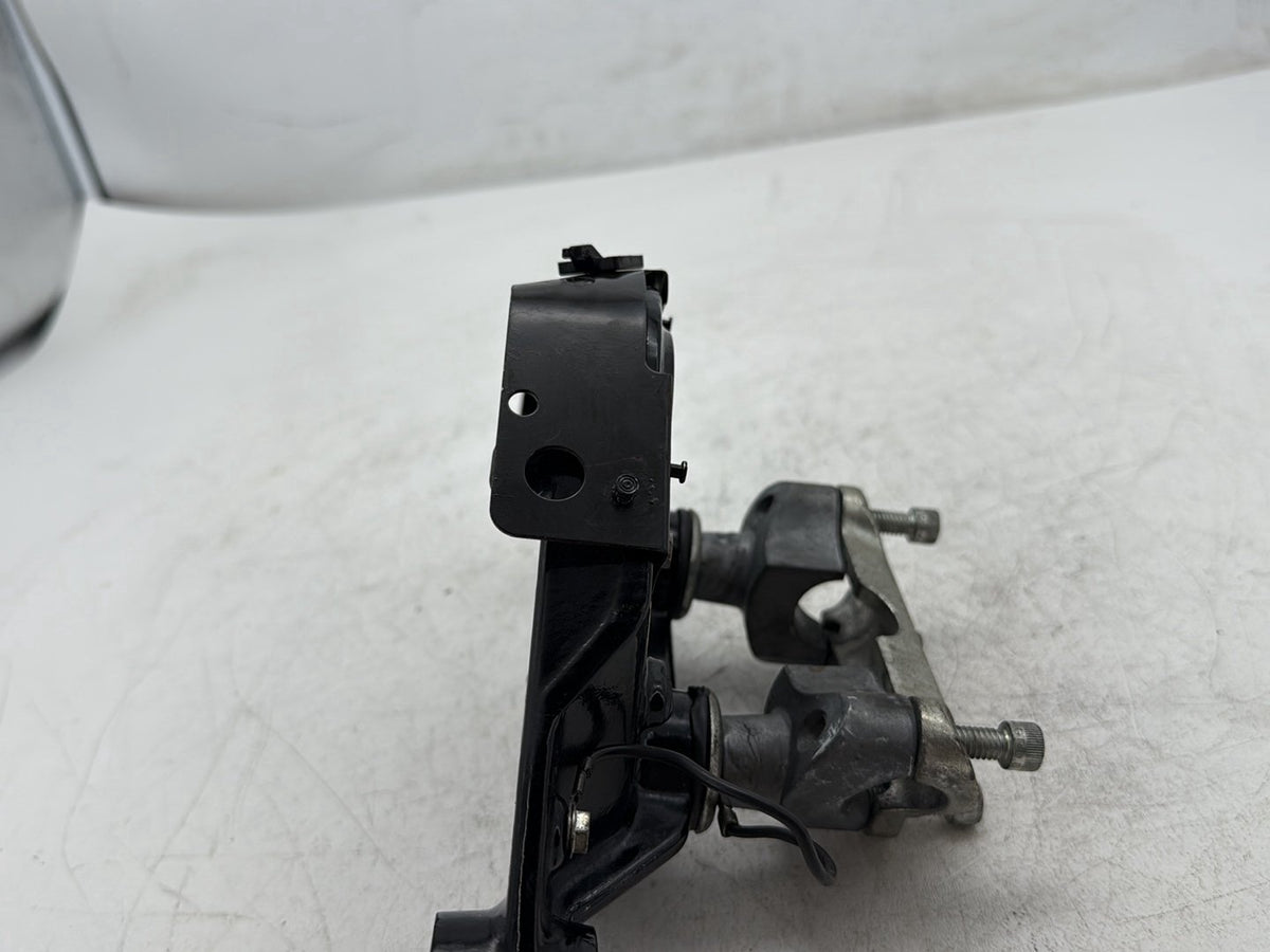 2009 Harley Road King Touring Police OEM Front Fork Upper Triple Tree Clamps