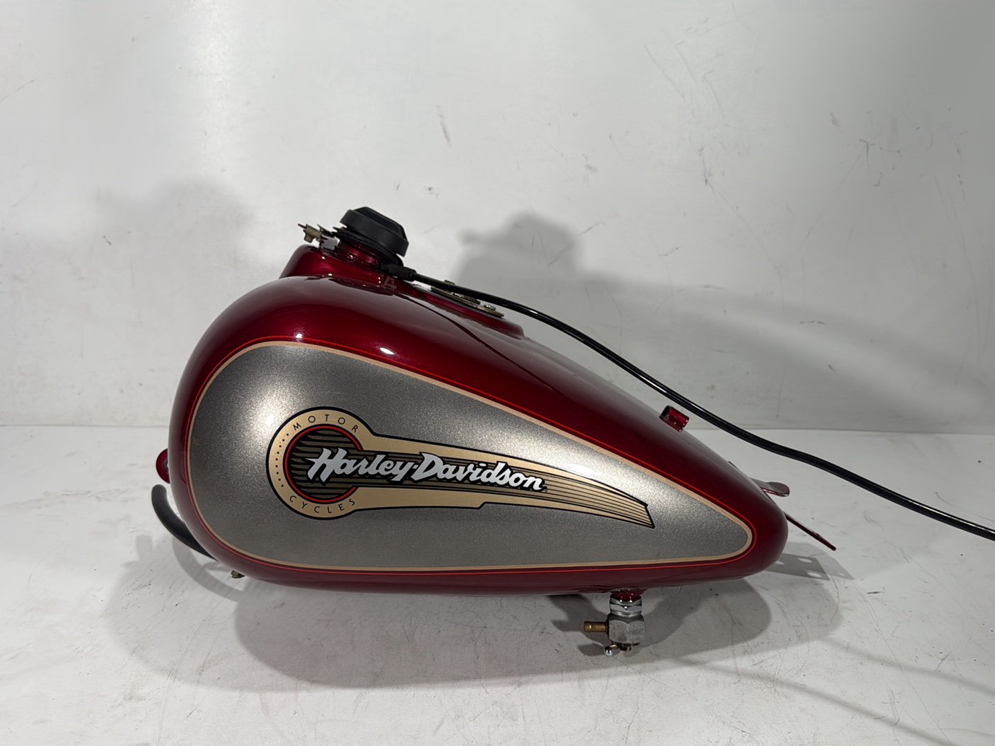 1996 Harley Electra Glide Touring FLHT OEM Fuel Gas Tank Gasoline Reservoir