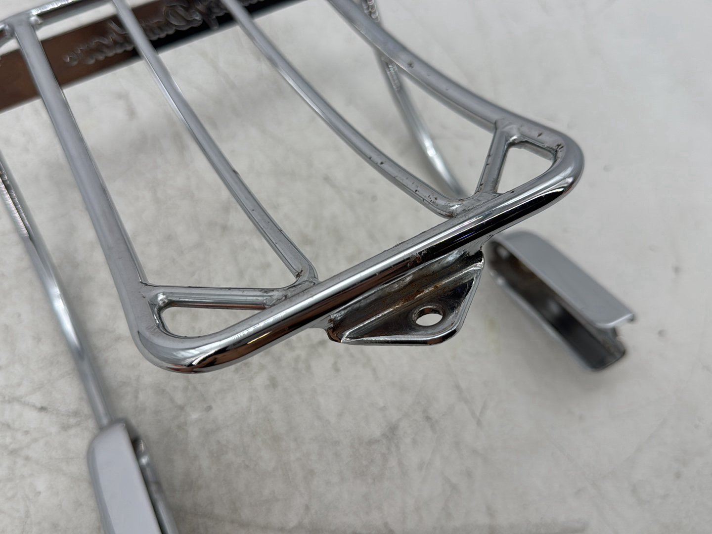 2003 Harley Dyna Wide Glide FXDWG OEM Rear Back Luggage Rack Storage Baggage Bar