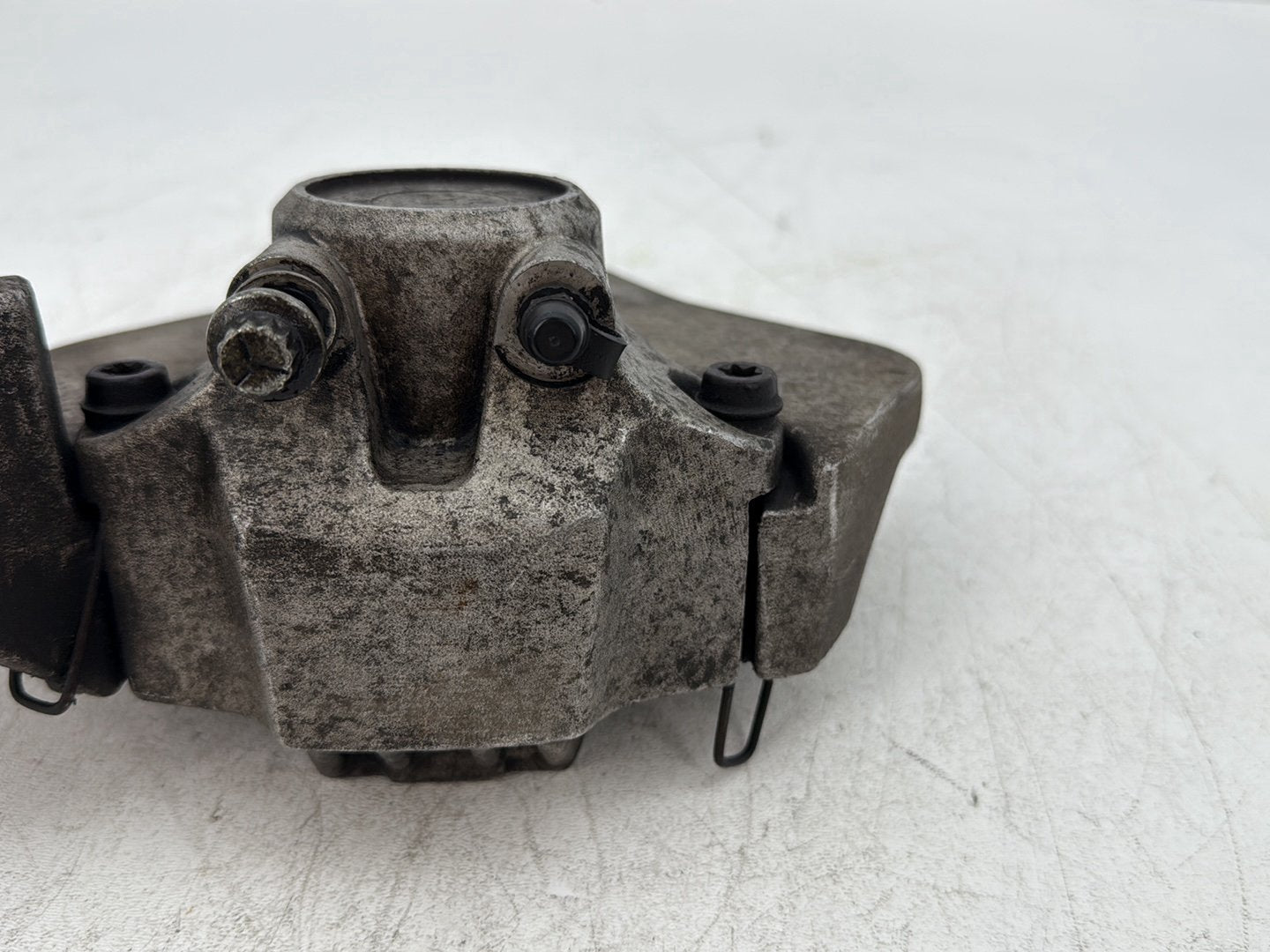 1996 Harley Electra Glide Touring FLHT OEM Rear Back Brake Caliper w/ Bracket