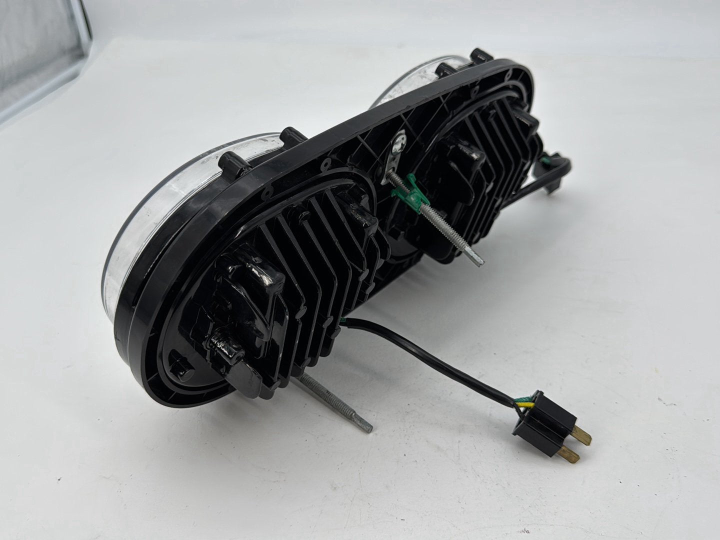 2007 - 2012 Harley-Davidson Touring Road Glide Headlight Headlamp Head Lamp Light LED 67775-01C