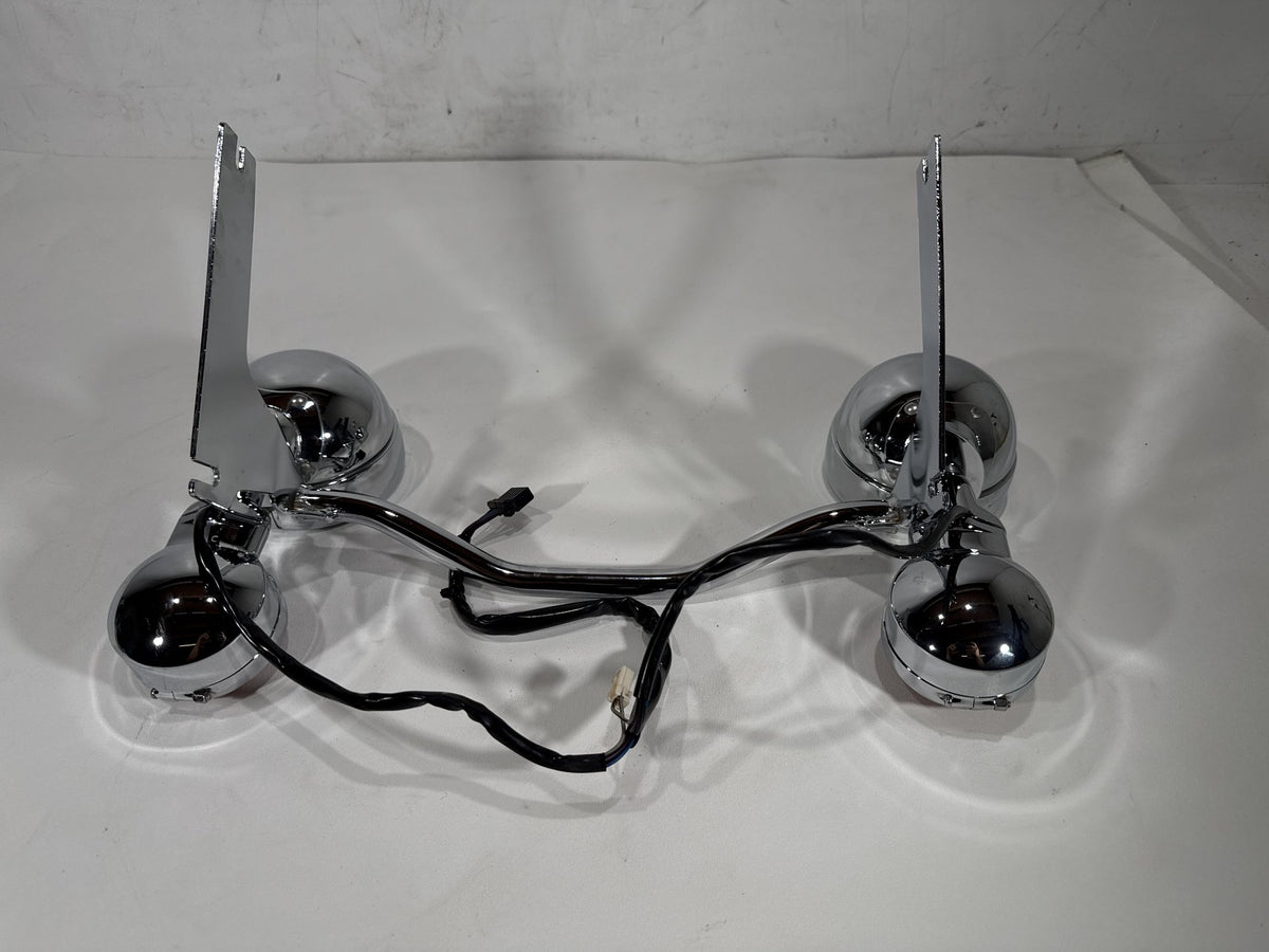 2004 Harley Road King Touring OEM Front Turn Signal Indicators Aux Light Bar