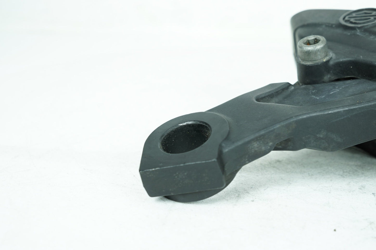 2007 - 2011 Harley-Davidson Touring Street Glide Rear Back Brake Caliper w/ Bracket 44080-08B