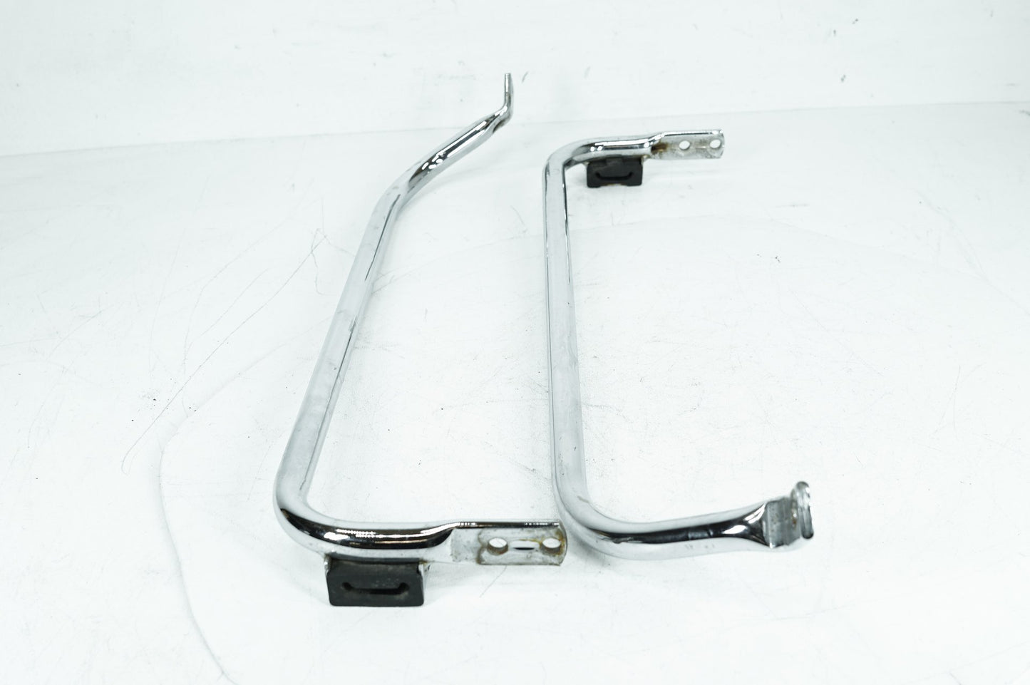 1999 - 2006 Harley-Davidson Touring Street Glide Rear Left Saddlebag Guard Rails Bar 49206-04,