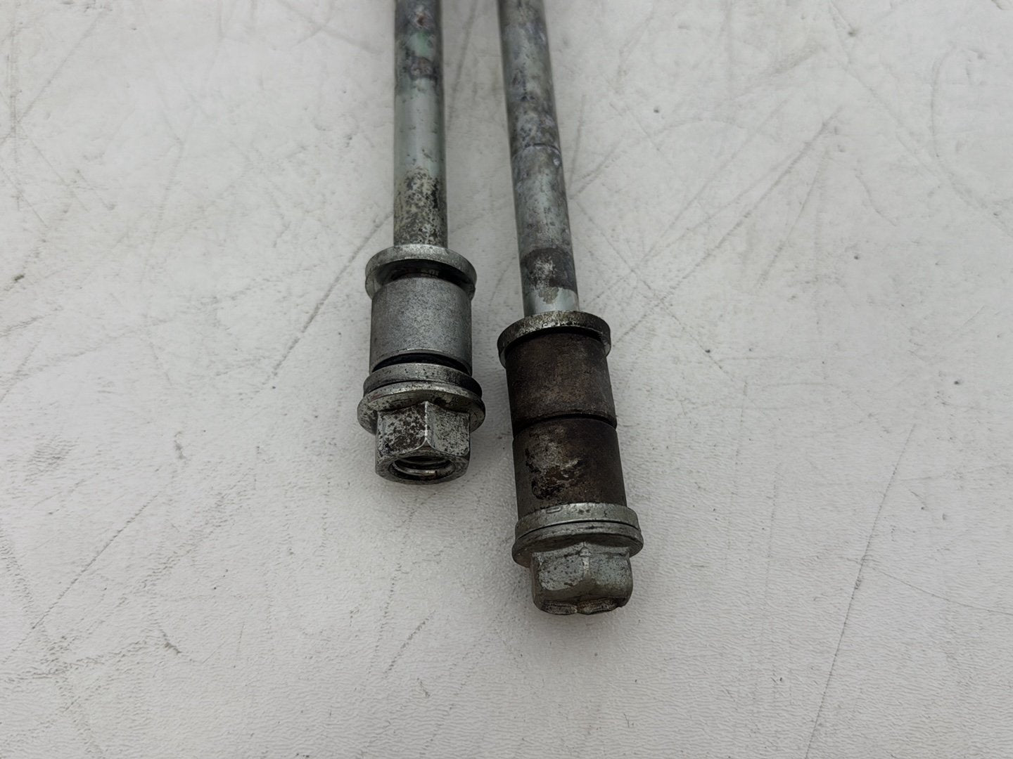 2005 Harley Heritage Softail Classic FLSTCI OEM Engine Mount Pivot Bolt Shaft