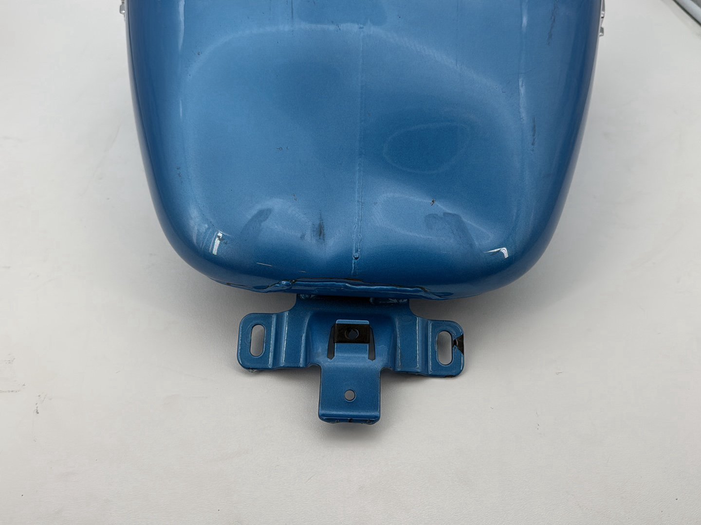 11 Harley Road King Touring Classic Fuel Gas Tank Gasoline Reservoir * DENTED *