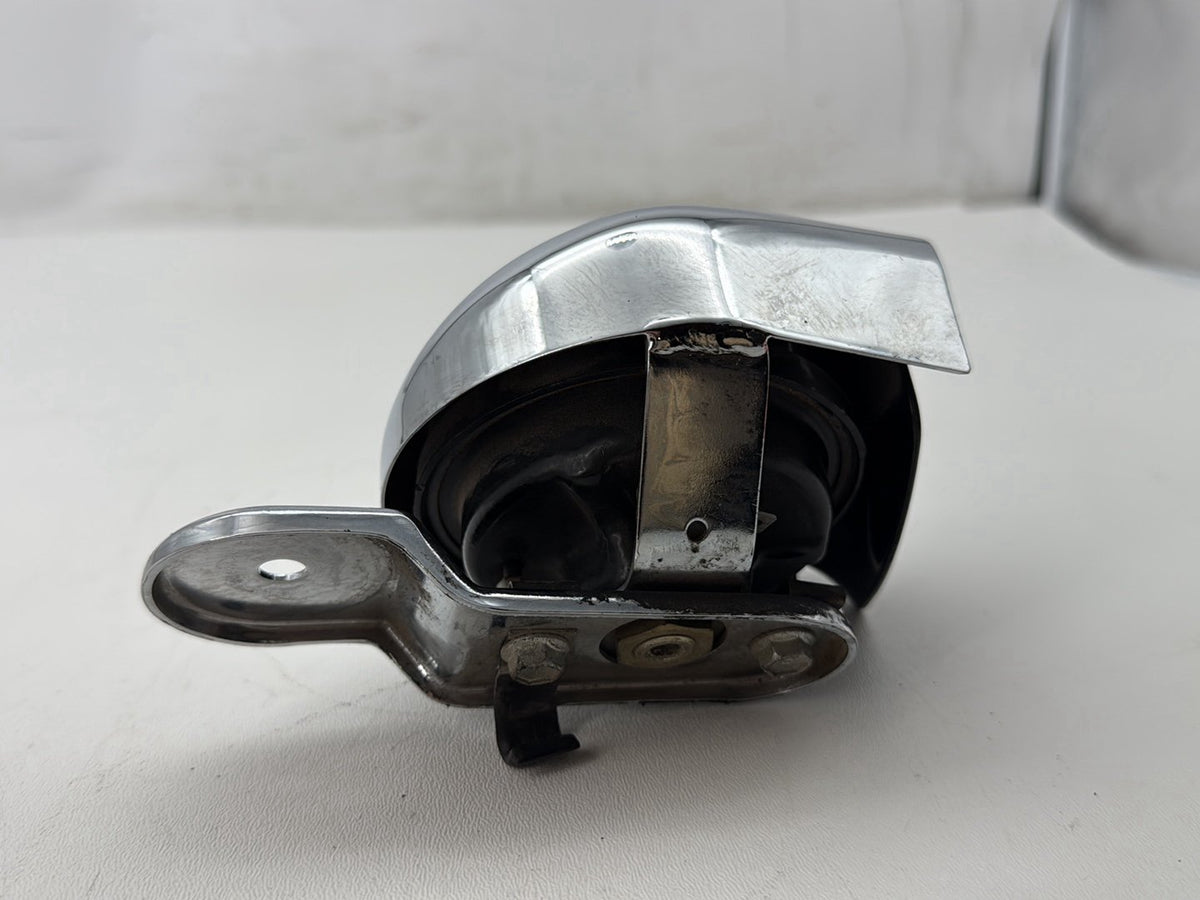 1991 Harley Heritage Softail Classic FLSTC OEM Horn Signal Klaxon Chrome Cover
