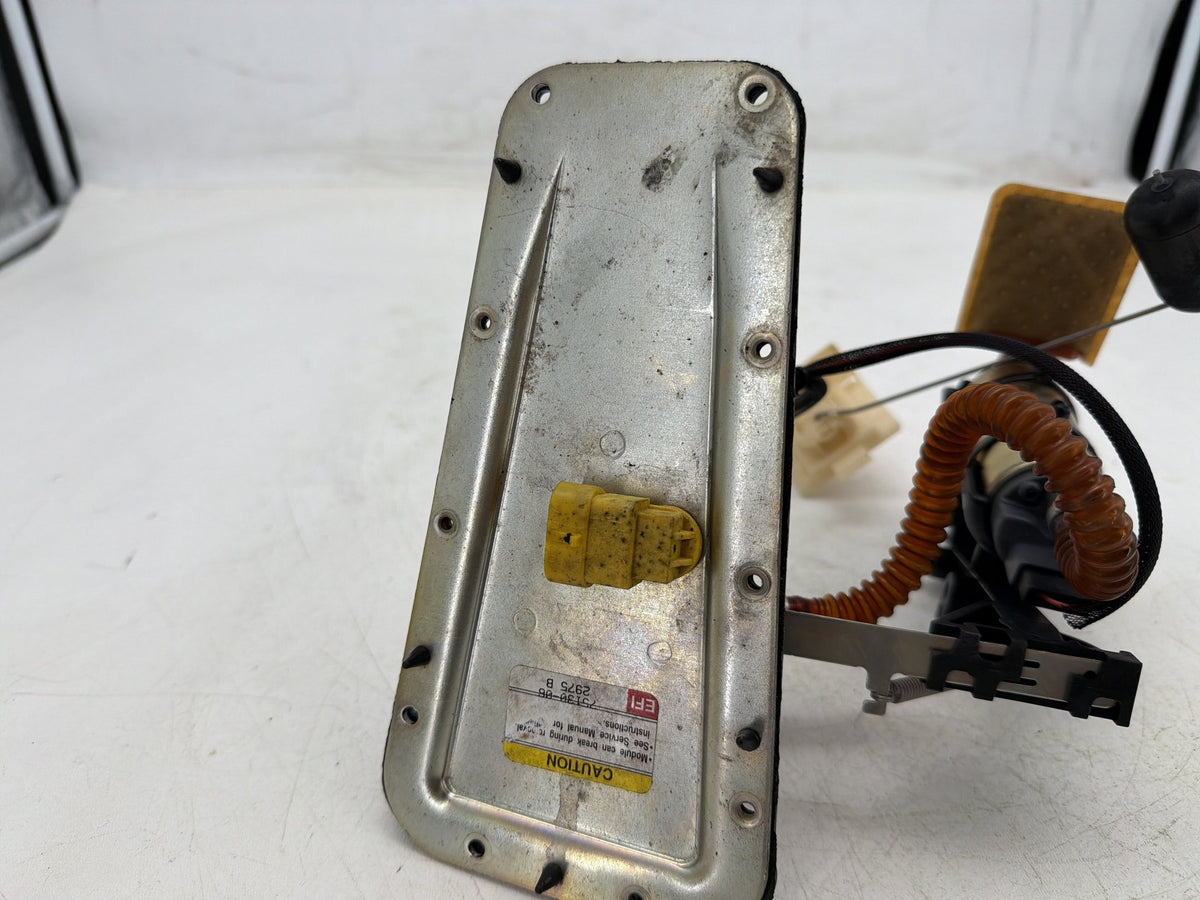 2006 Harley Softail Deuce FXSTDI OEM Fuel Pump Gas Gasoline Petrol Sending CARB