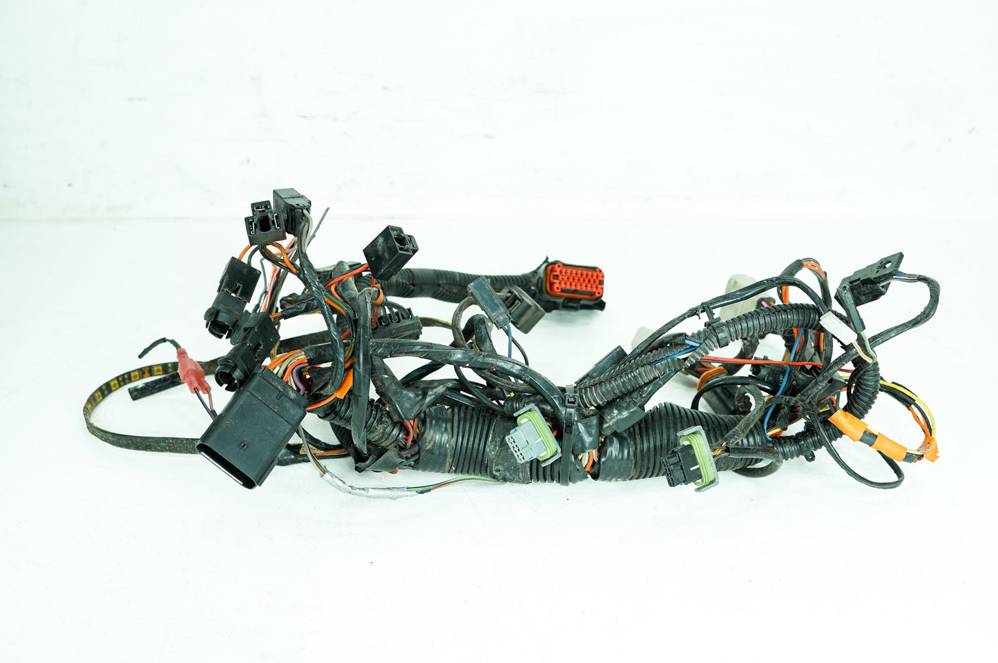 2007 - 2011 Harley-Davidson Touring Street Glide Front Sub Wiring Harness Loom Interconnect 70232-08
