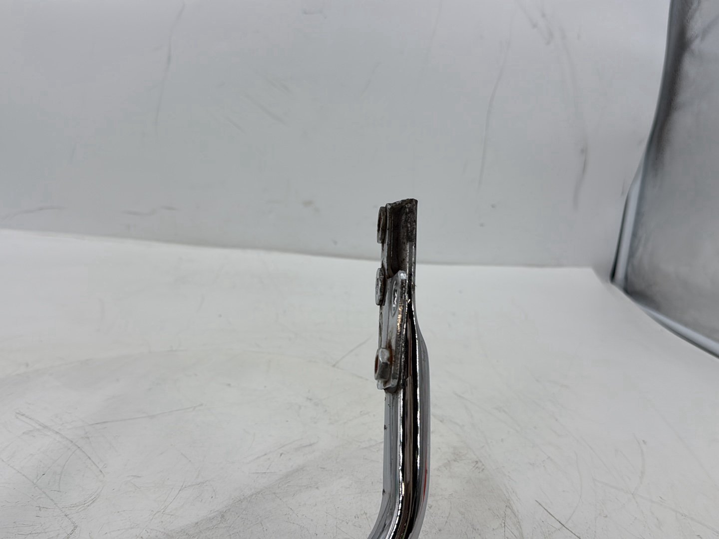 2008 Harley Electra Glide Touring Ultra FLHTCUI OEM Rear License Plate Support Bar Holder