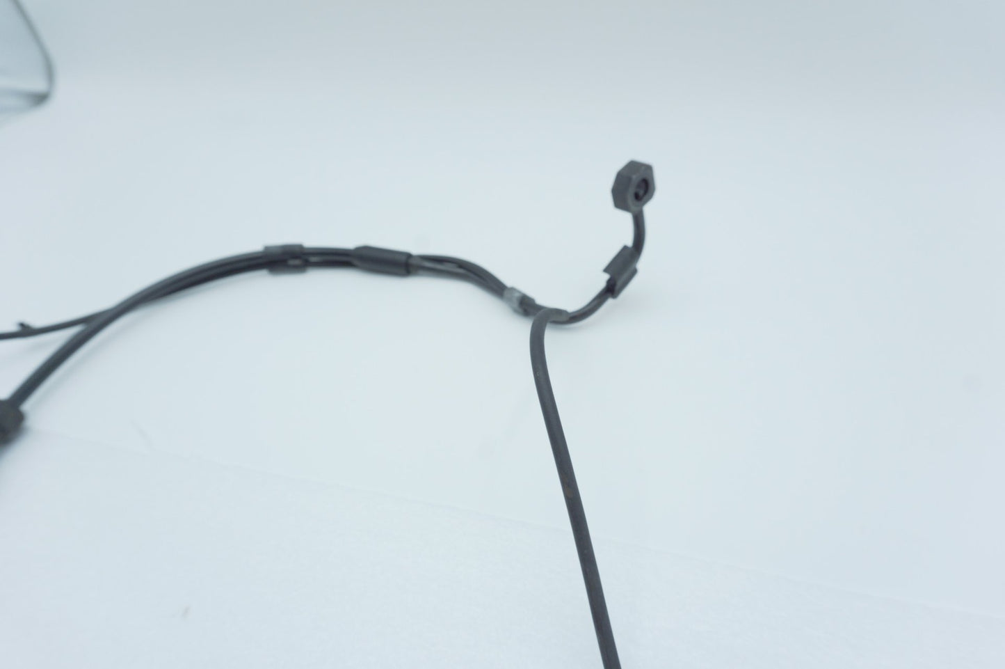 2008 - 2016 Harley-Davidson Dyna Wide Glide Front Wheel ABS Speed Sensor 40682-12