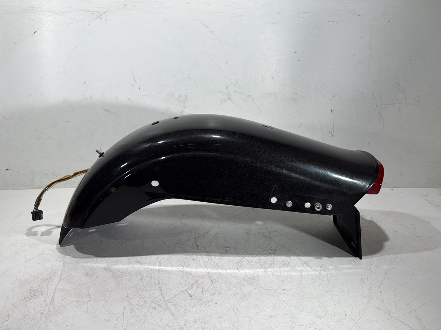 2008 Harley Dyna Fat Bob FXDF OEM Rear Wheel Fender Taillight Brake Lamp