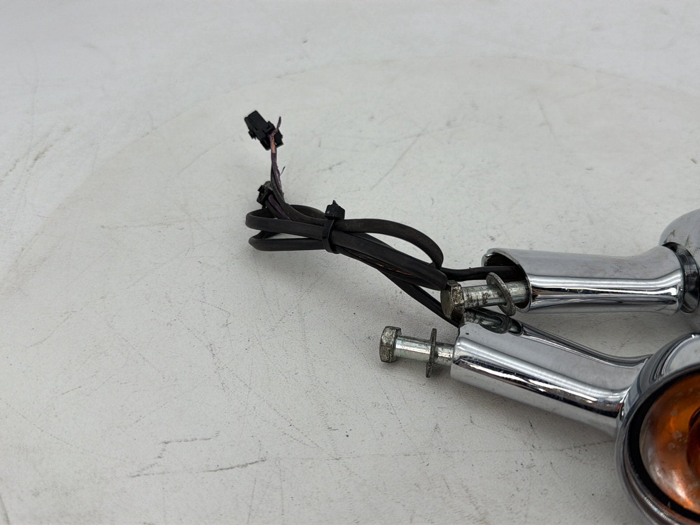 2007 - 2017 Harley-Davidson Dyna Super Glide Custom Rear Left & Right Turn Signals 68977-00