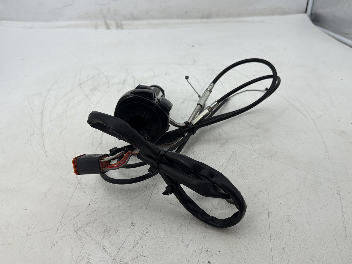 05 Harley Heritage Softail Classic OEM Right Engine Start Kill Switches Controls