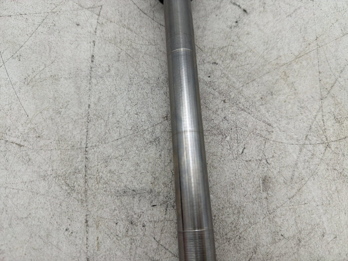 2004 Harley Heritage Softail Classic FLSTCI OEM Front Wheel Axle Bolt Shaft