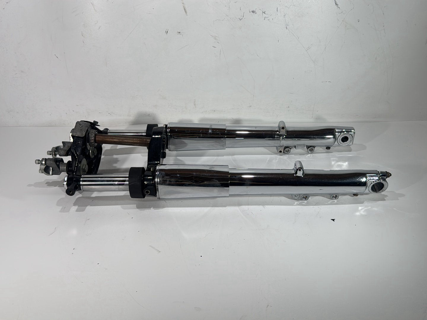 2003 Harley Electra Glide Touring Ultra FLHTCUI OEM Front Triple Tree Set & LH RH Fork Legs Sliders