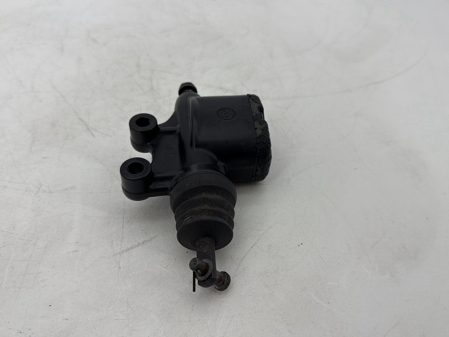 2008 Harley Touring FLHTCU Electra Glide Ultra OEM Rear Brake Master Cylinder Reservoir