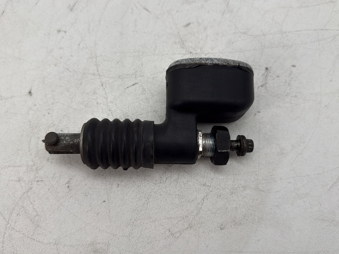 2006 Harley Touring FLHTCI Electra Glide Classic OEM Rear Brake Master Cylinder Reservoir