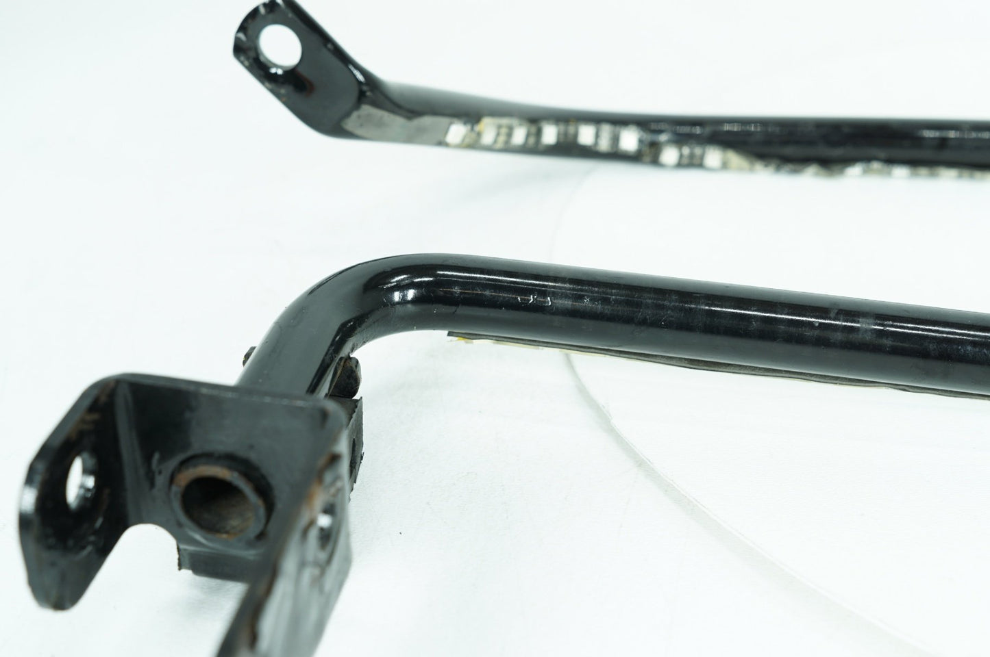2007 - 2016 Harley-Davidson Touring Street Glide Rear Left Right Saddlebag Guard Rails Bar 90200549