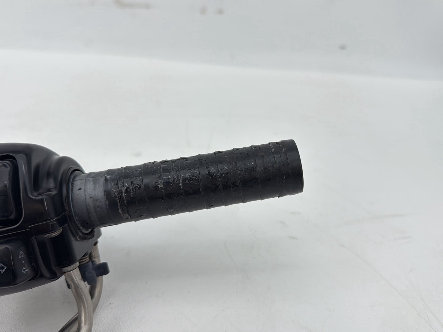 Harley-Davidson Misc  Right Engine Start Kill Switches Controls 71684-06
