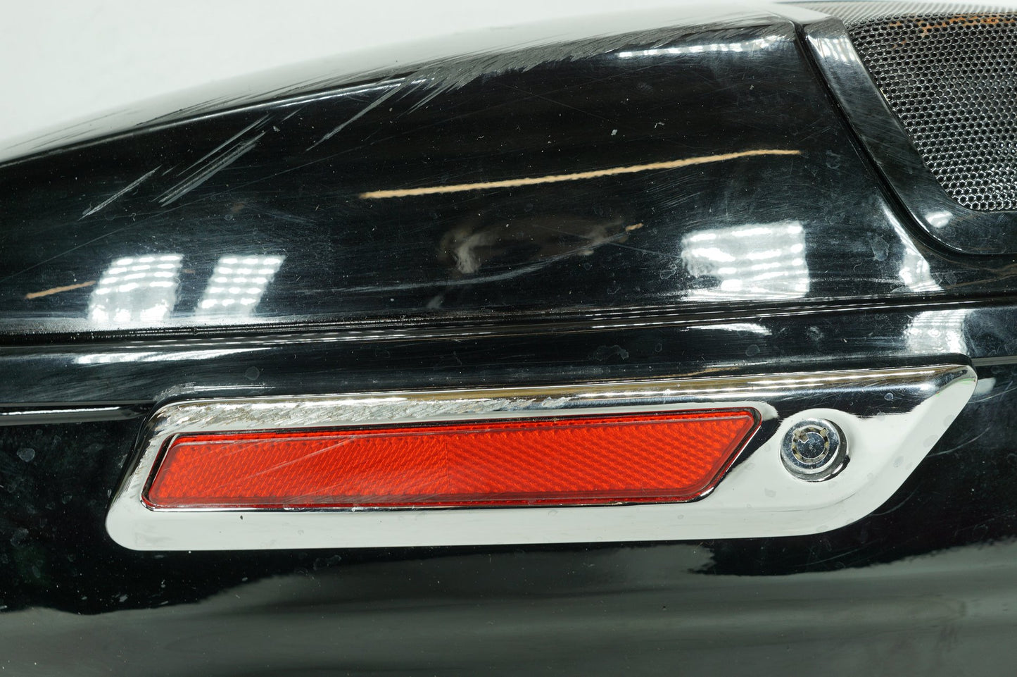 2007 - 2011 Harley-Davidson Touring Street Glide Right 1 Saddlebag Luggage NO Key 90752-93