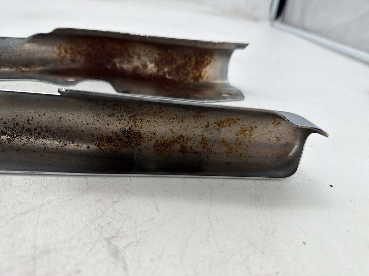 2002 Harley Electra Glide Touring FLHT OEM Rear Left Right Fender Struts Bracket