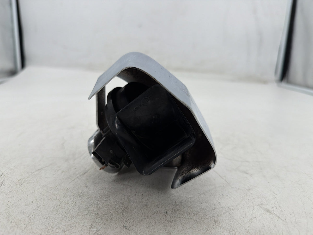 1996 Harley Electra Glide Touring Ultra OEM Horn Signal Klaxon Chrome Cover