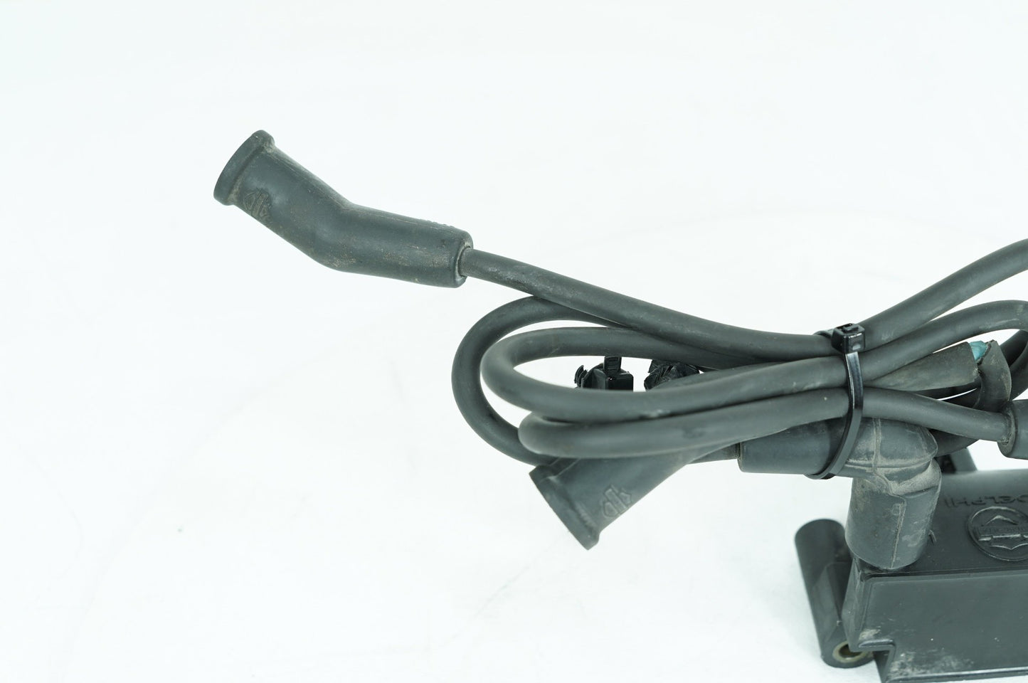 2007 - 2013 Harley-Davidson Touring Electra Glide Ultra Ignition Coil Spark Plugs Cable 31696-07A