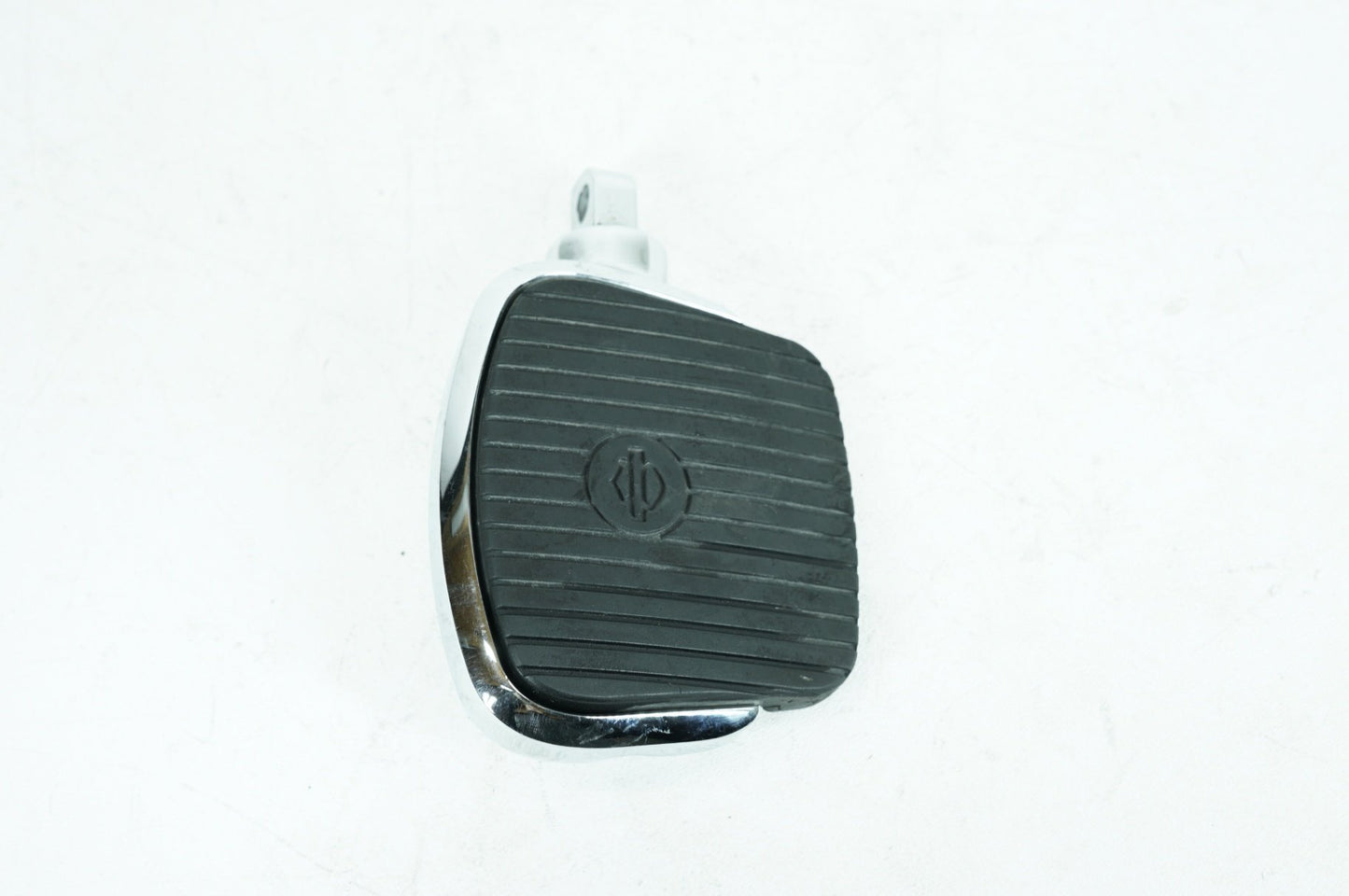 2000 - 2006 Harley-Davidson Softail Heritage Classic Rear Passenger 1 Foot Peg Step Rest