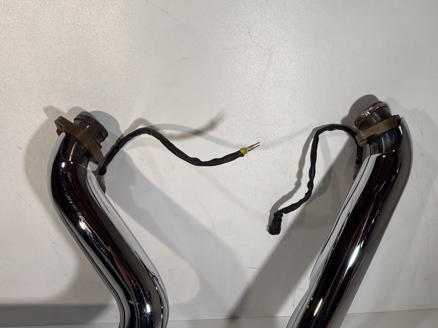 2007 - 2017 Harley-Davidson Dyna Super Glide Custom Exhaust Header Pipes Vance & Hines 65631-06