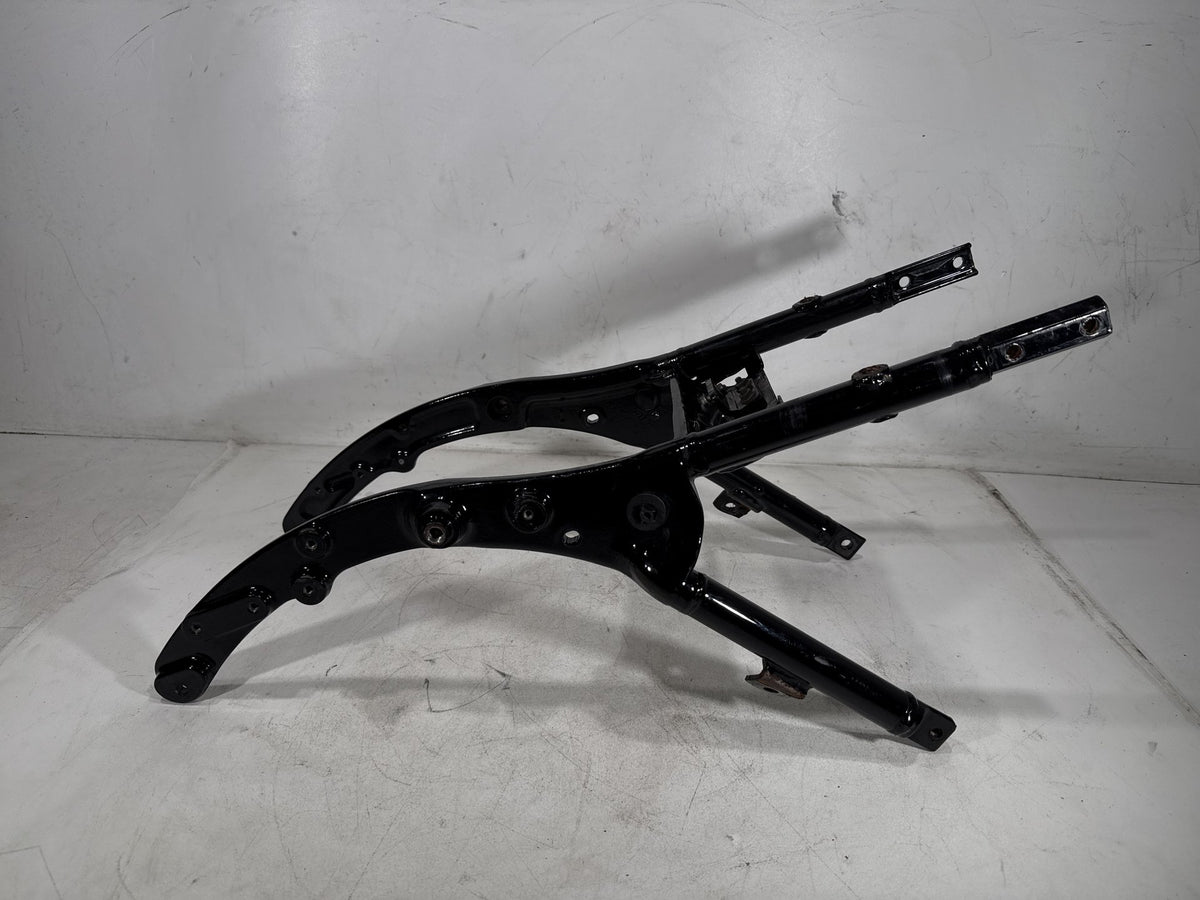 2011 Harley Electra Glide Touring OEM Rear Back Sub Frame Rail Bar 48079-09BHP