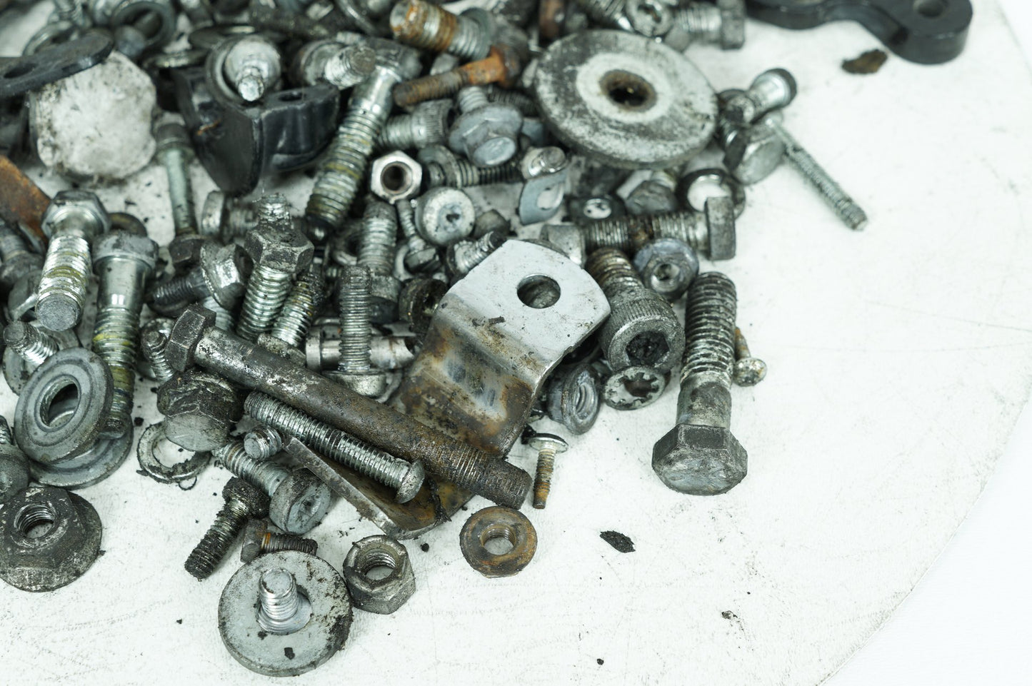 1999 - 2006 Harley-Davidson Touring Electra Glide Ultra Hardware Bolts Nuts & Brackets