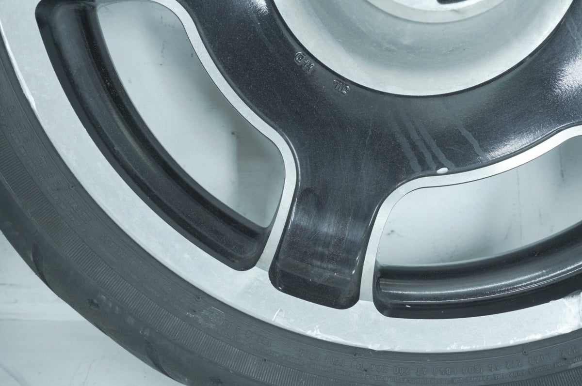 2007 - 2011 Harley-Davidson Touring Street Glide Front & Rear Wheel Rim Tire 47871-10