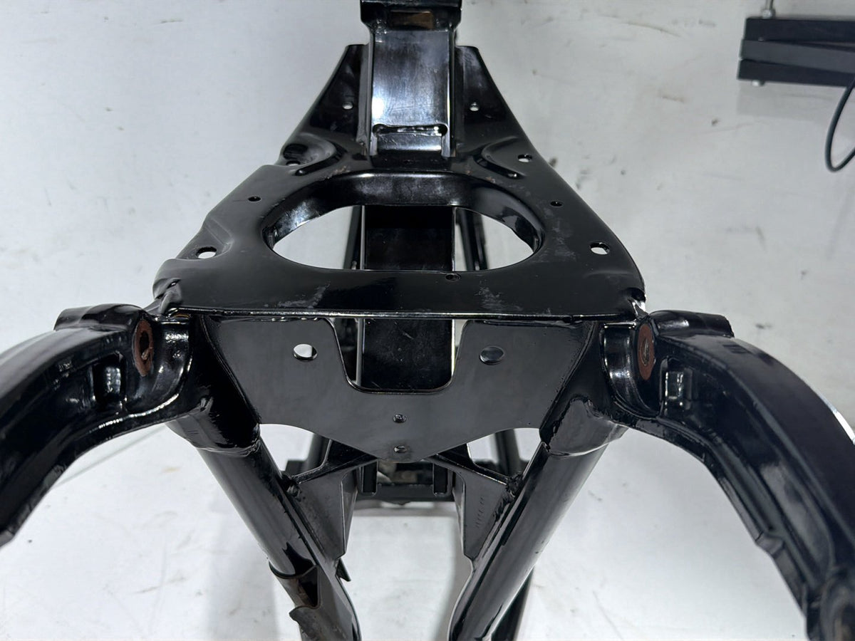 07 Harley Dyna Street Bob FXDBI OEM Body Main Frame Chassis 29 degree rake SLVG