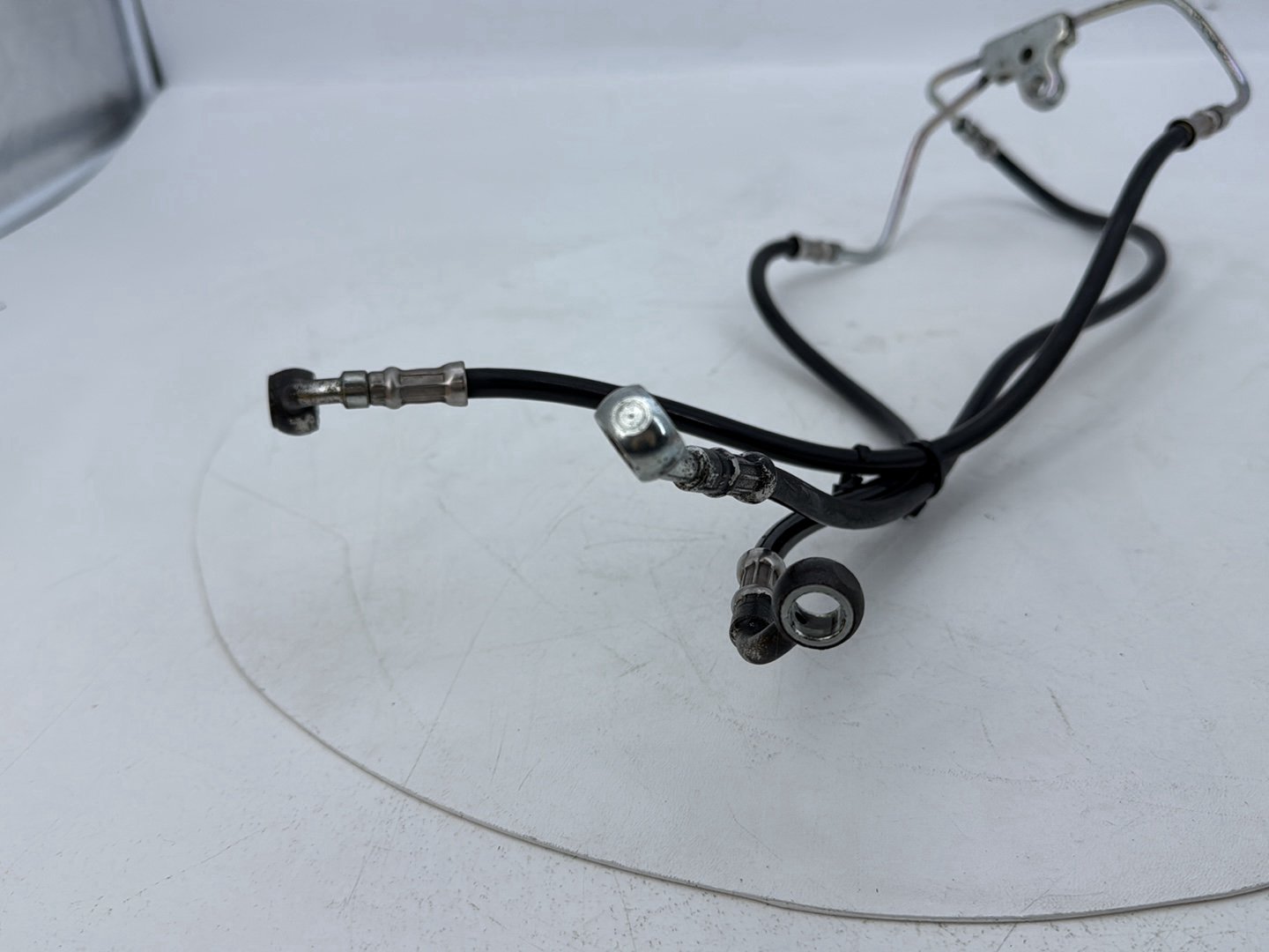 2007 - 2011 Harley-Davidson Touring Electra Glide Ultra Front Brake Hose Line Pipe NON-abs   43350-08