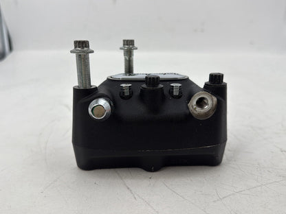 2000 Harley Touring FLHTCI Electra Glide Classic OEM Front Right 1 Brake Caliper