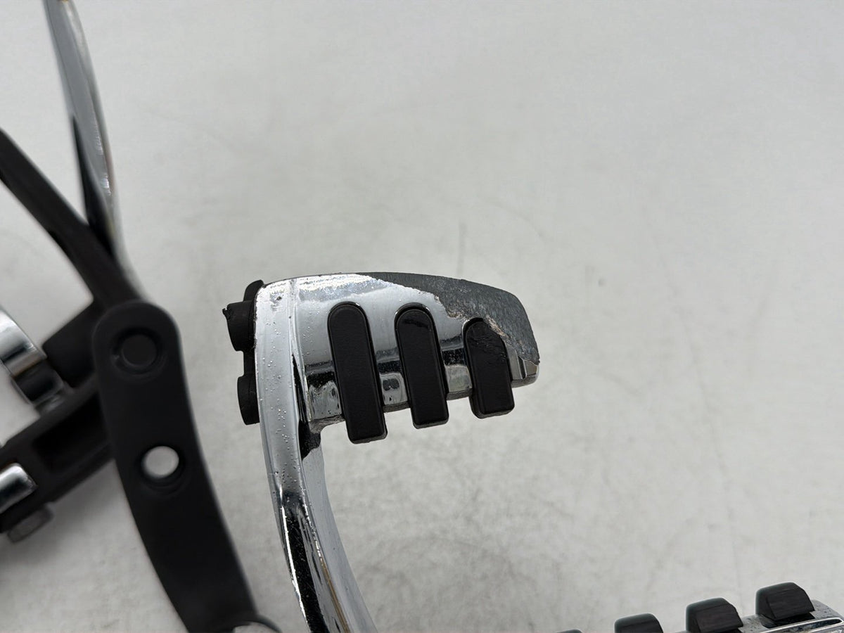 2005 Harley Dyna Wide Glide FXDWG OEM Left Right Foot Brake Control Pegs