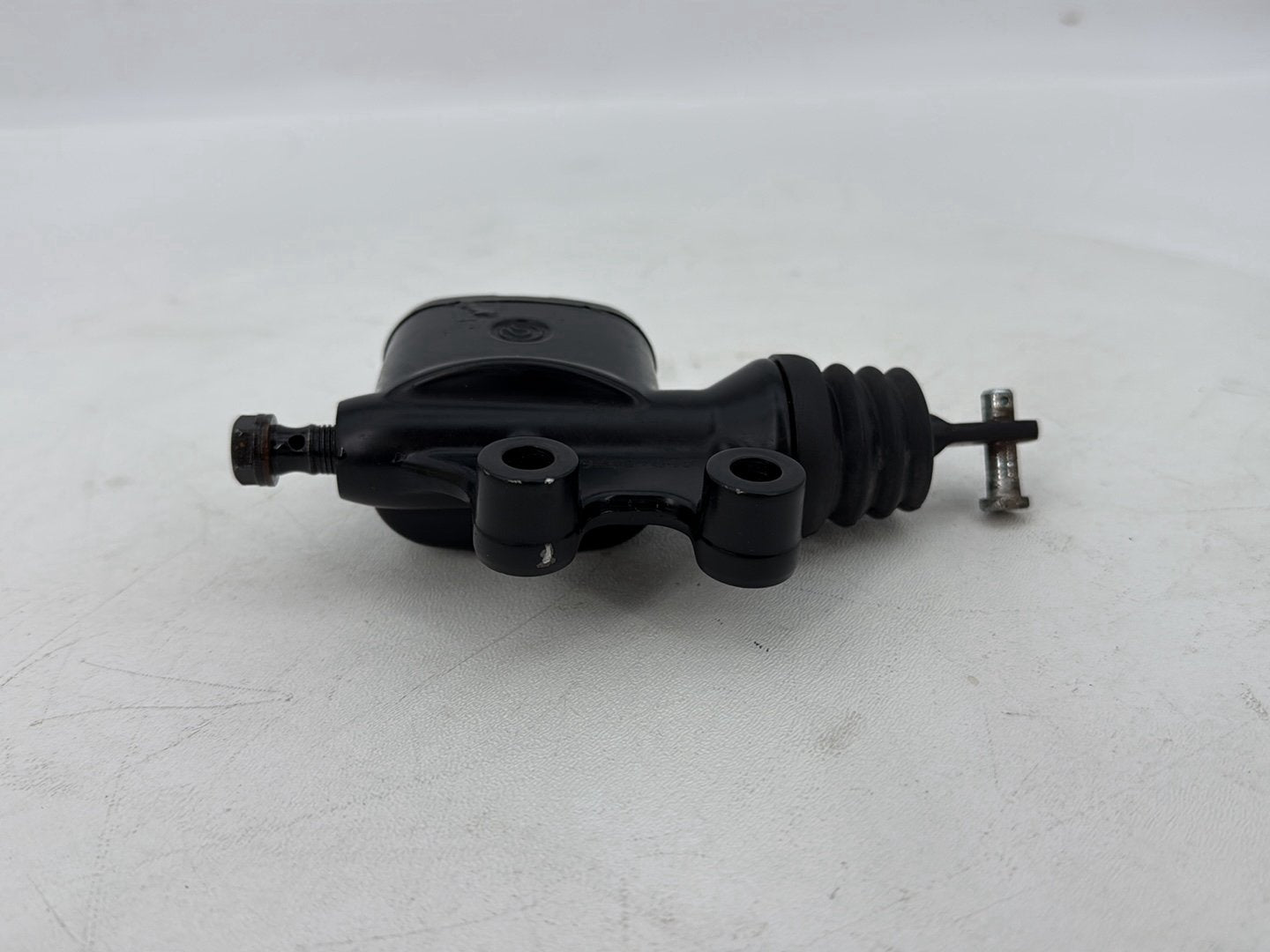 2007 - 2011 Harley-Davidson Touring Electra Glide Ultra Rear Brake Master Cylinder Reservoir 41763-08B