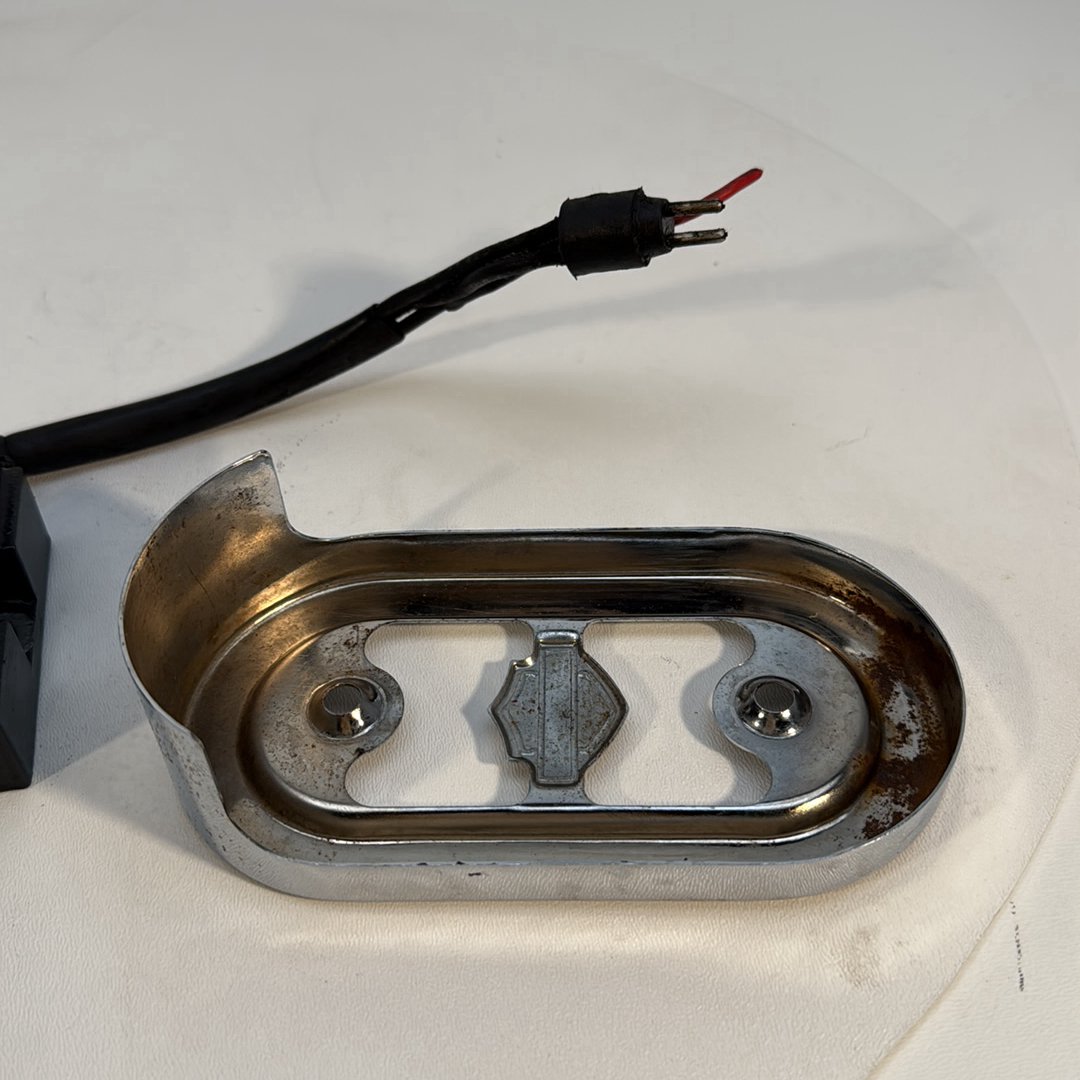 1986 - 2003 Harley-Davidson Sportster Hugger 883 Voltage Regulator Rectifier   	74523-94A