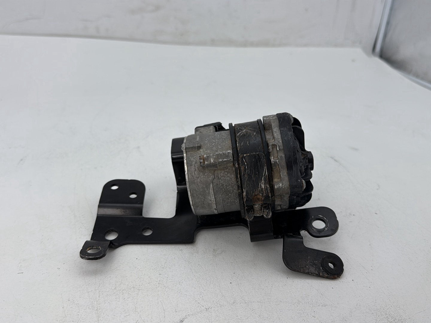 2014 Harley Electra Glide Touring CVO Screamin Eagle OEM Engine Coolant Motor Water Pump